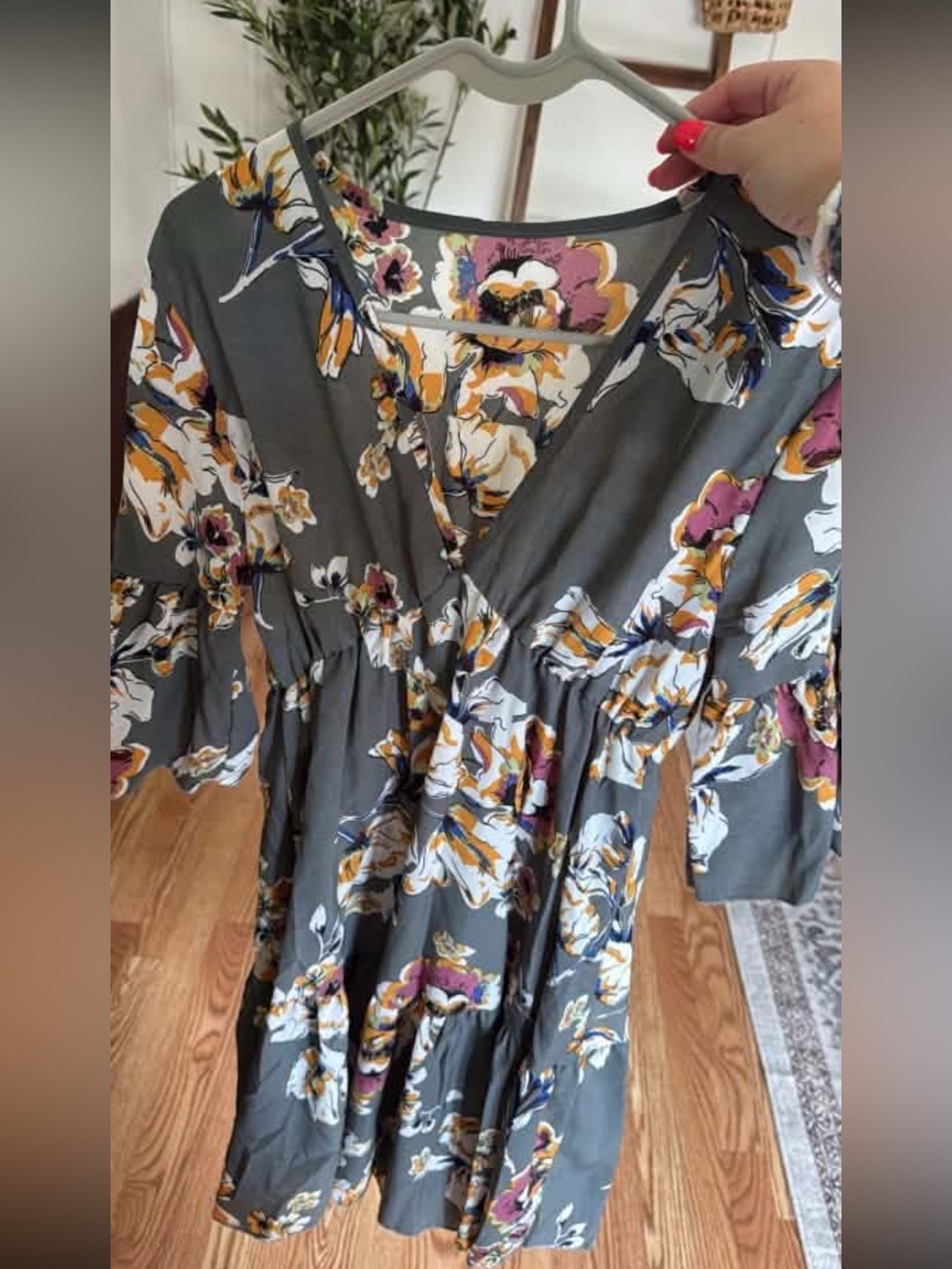 SHEIN Gray Floral Tiered V-Neck Dress with White, Mustard & Purple Flowers
